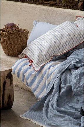 Фото - *STRIPE Плед - KOMODO STUDIO HOME