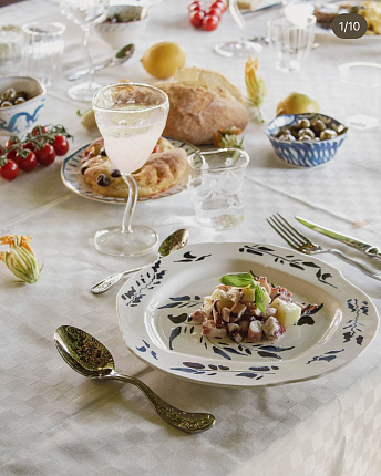 Фото - Тарелка Seletti English Delft 11201, 28 cm - KOMODO STUDIO HOME