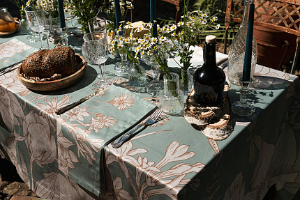 Фото - Скатерть NapKing Amelie 180*270 сатин - KOMODO STUDIO HOME